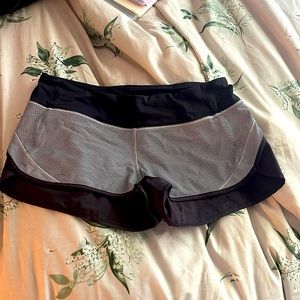 Running shorts Size 6. NWT